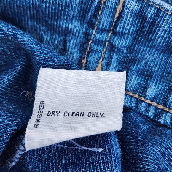 GUESS women's denim/jean jacket, size M - Picture 8 of 8